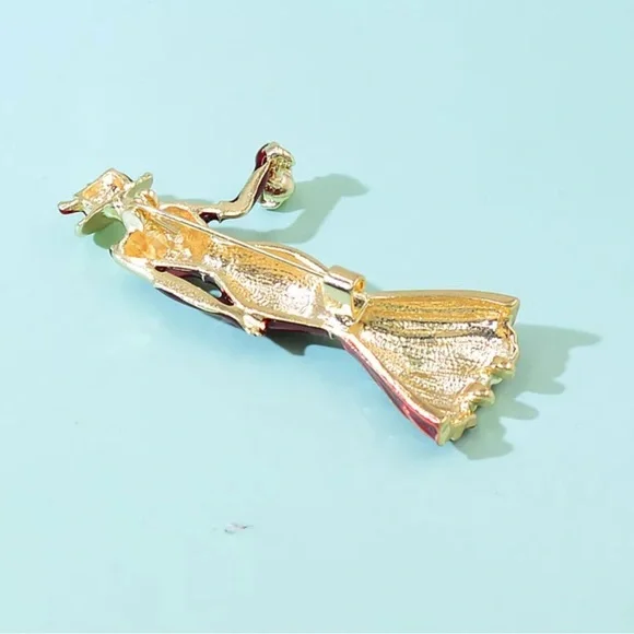 Beautiful Lady Dress Brooch - Picture 3 of 5
